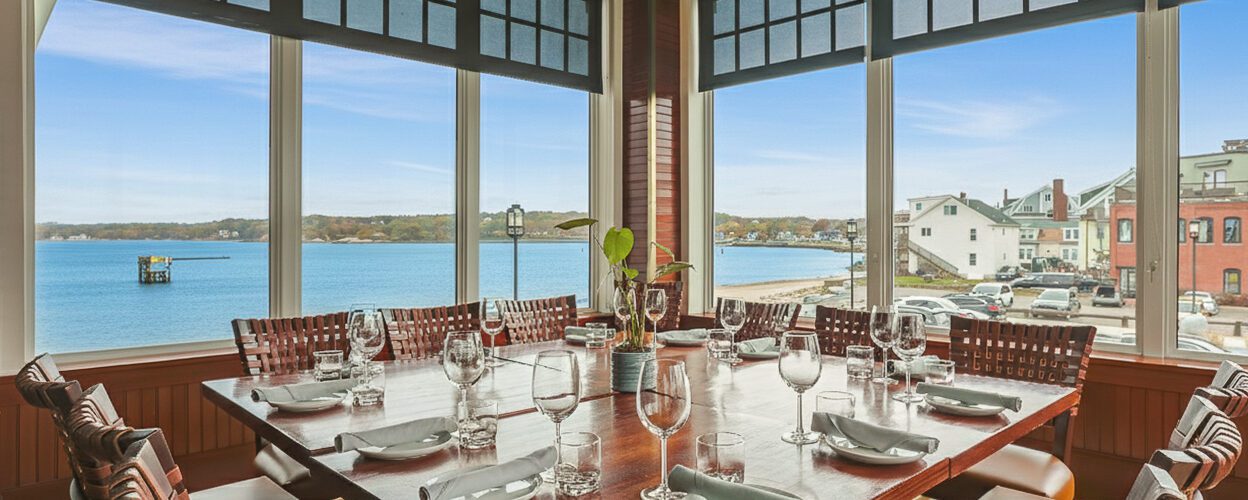 Table arrangement with a reserved sign